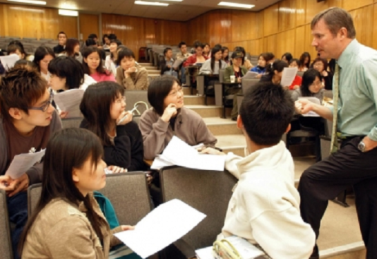 香港留學的經(jīng)歷以及學習經(jīng)驗是什么？